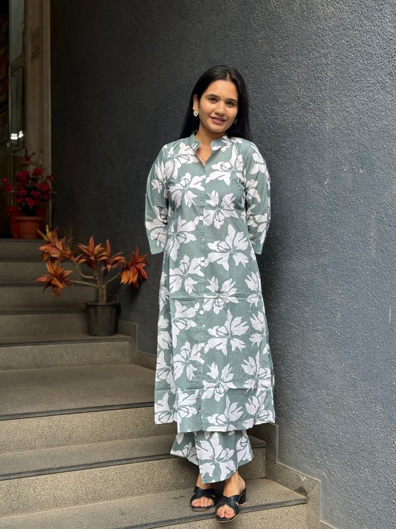 CHIC GREEN FLORAL COTTON DROP OFFER KURTA