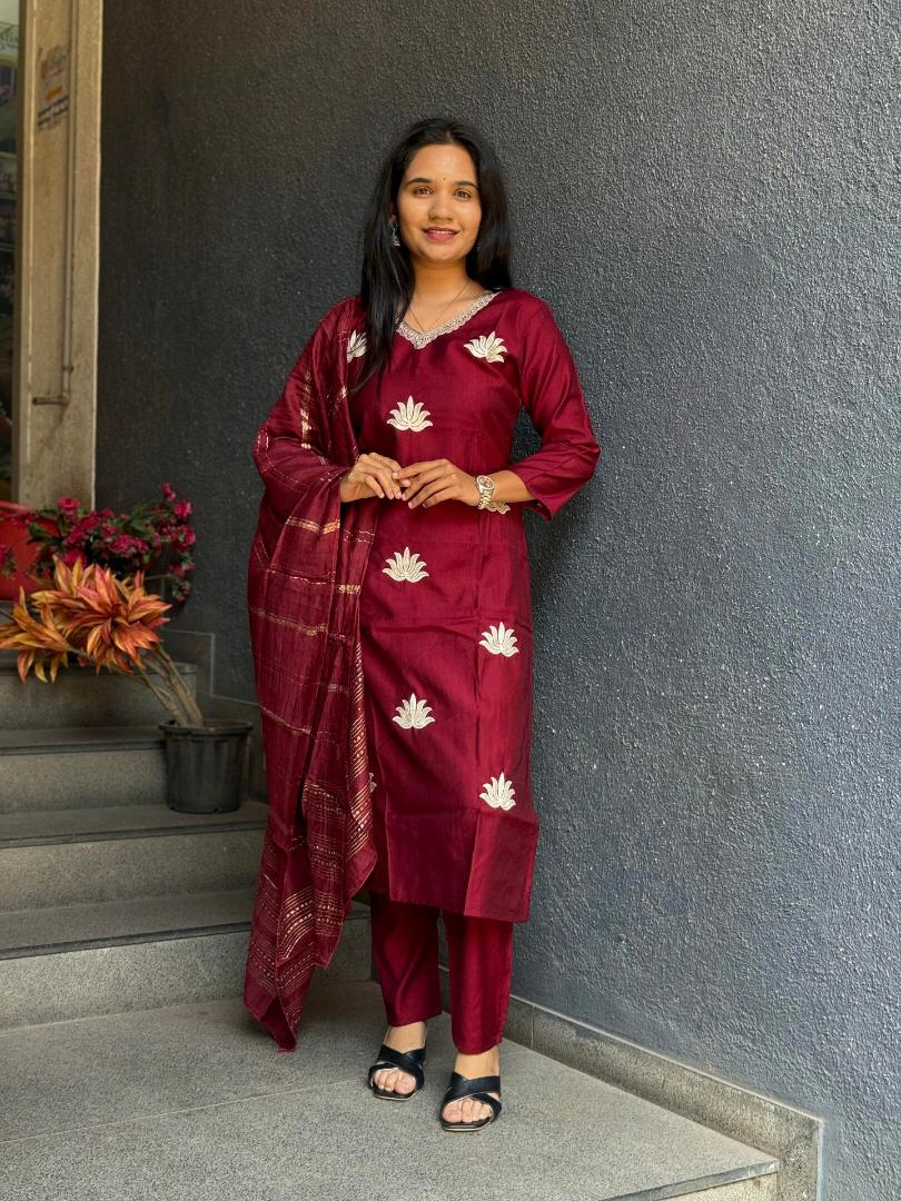 Crimson Grace Suit Set