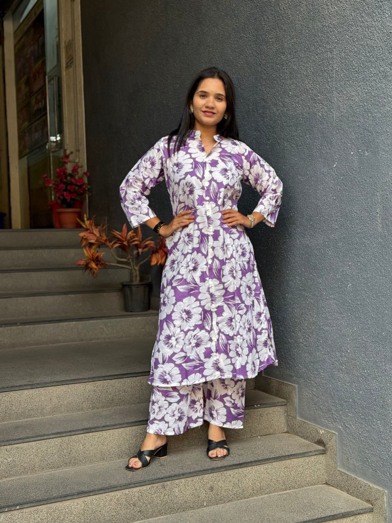 FLORAL PRINT KURTA WITH ANKLE LENGTH PANTS IN COTTON