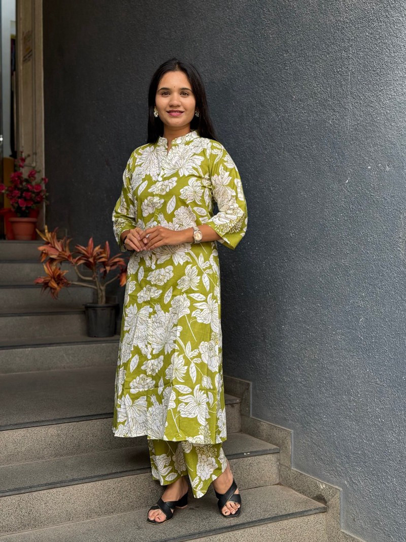 OLIVE FLORAL COTTON CORD SET WITH WHITE PRINT