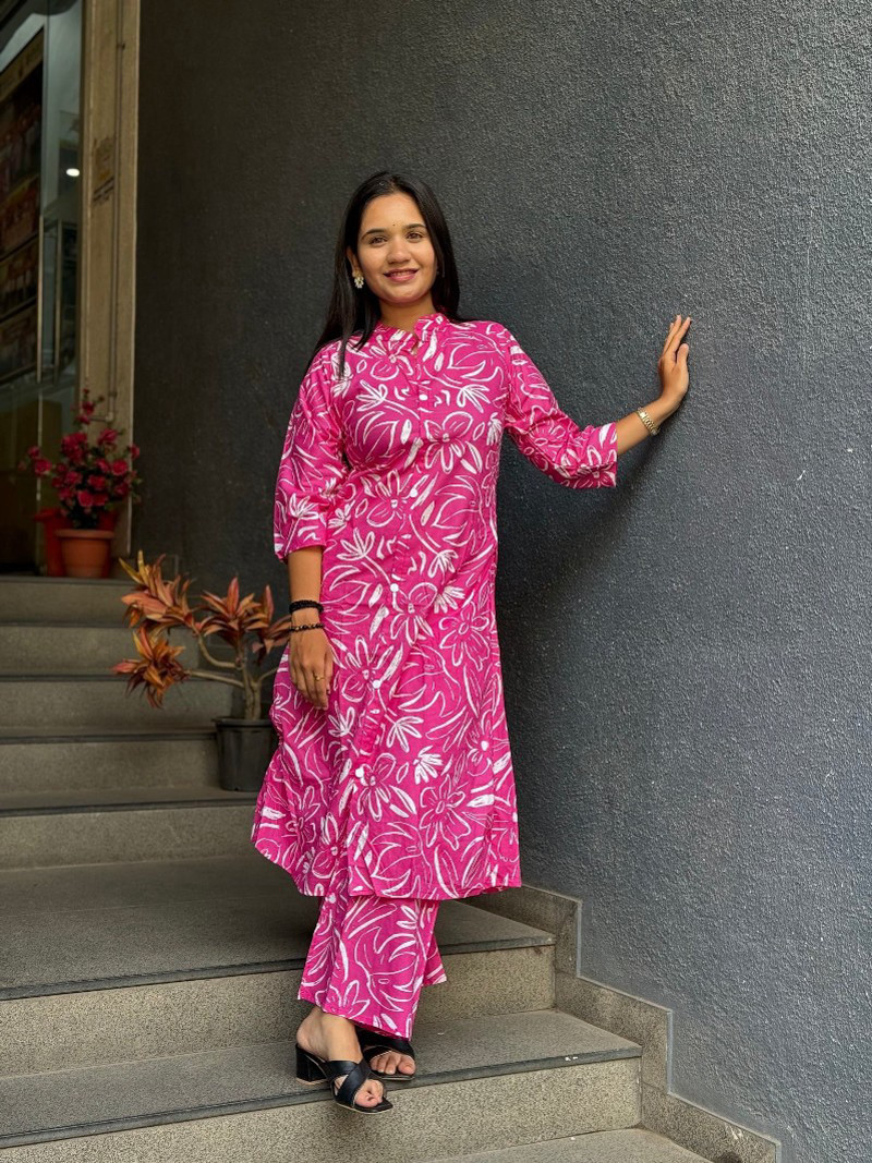 VIBRANT PINK FLORAL PRINT COTTON ENSEMBLE